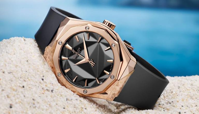 HUBLOT クラシックフュージョン　定価９０万