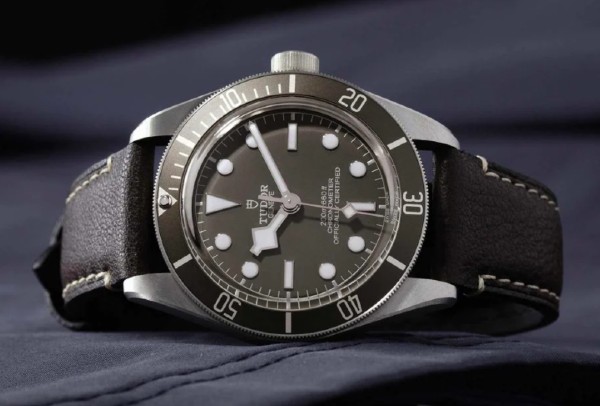 チューダー⭐︎Tudor⭐︎ブラックベイ58⭐︎ブラック⭐︎極美品