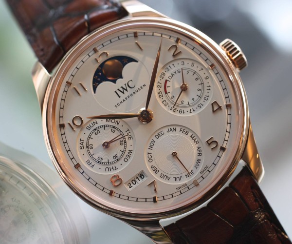 世界三大複雑機構 トゥールビヨン ミニッツリピーター パーペチュアルカレンダー 腕時計総合情報メディア Ginza Rasinブログ