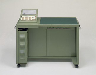 世界初の小型純電気式計算機「14-A」