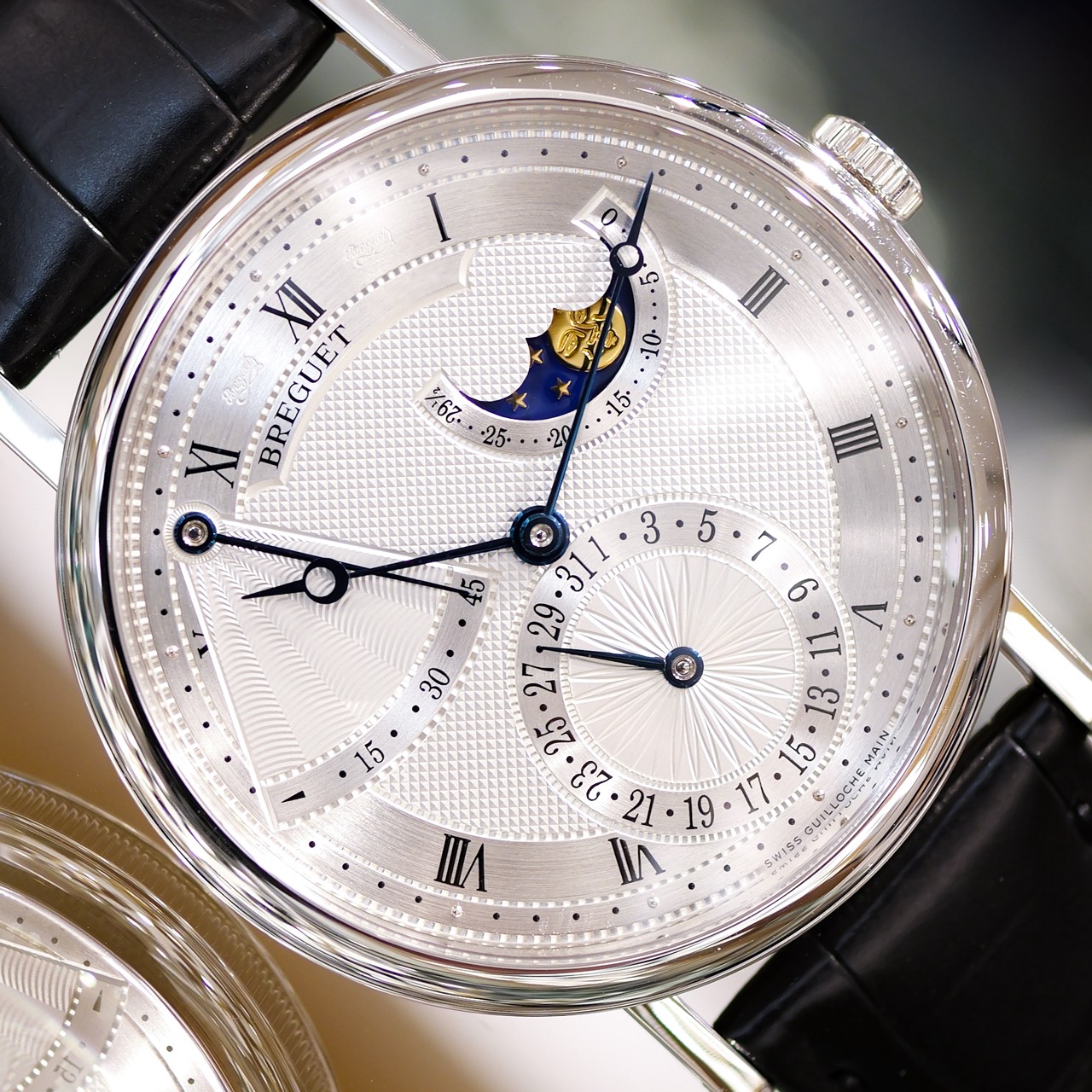 ブレゲ
クラシック パワーリザーブ ムーンフェイズ