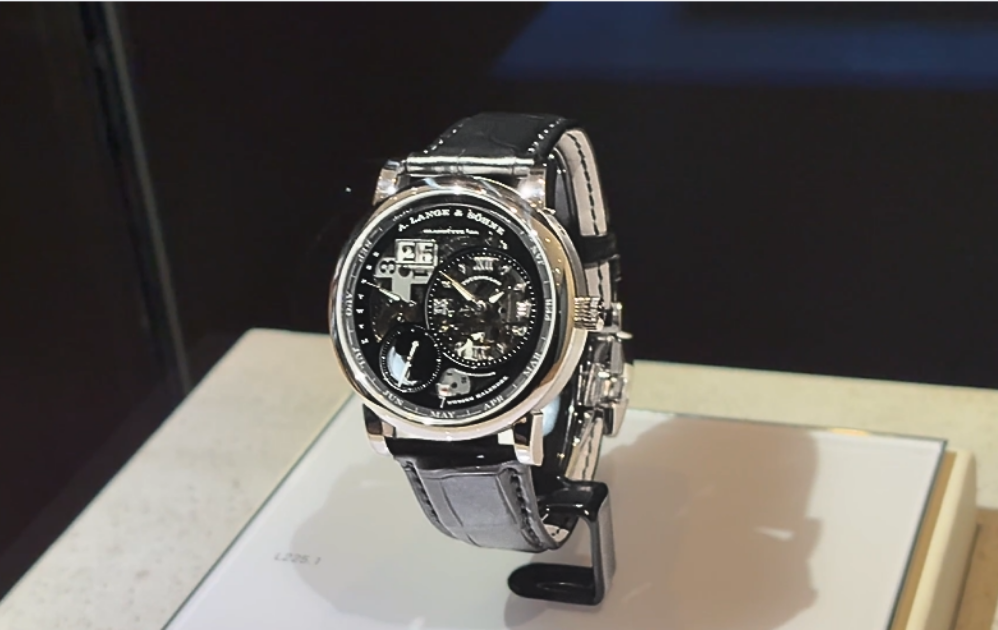 ランゲ1･トゥールビヨン･パーペチュアルカレンダー “ルーメン” プラチナ950Ref. 720.035FE