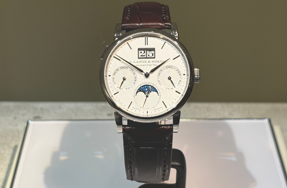 サクソニア・アニュアルカレンダーホワイトゴールド750Ref. 331.026 E