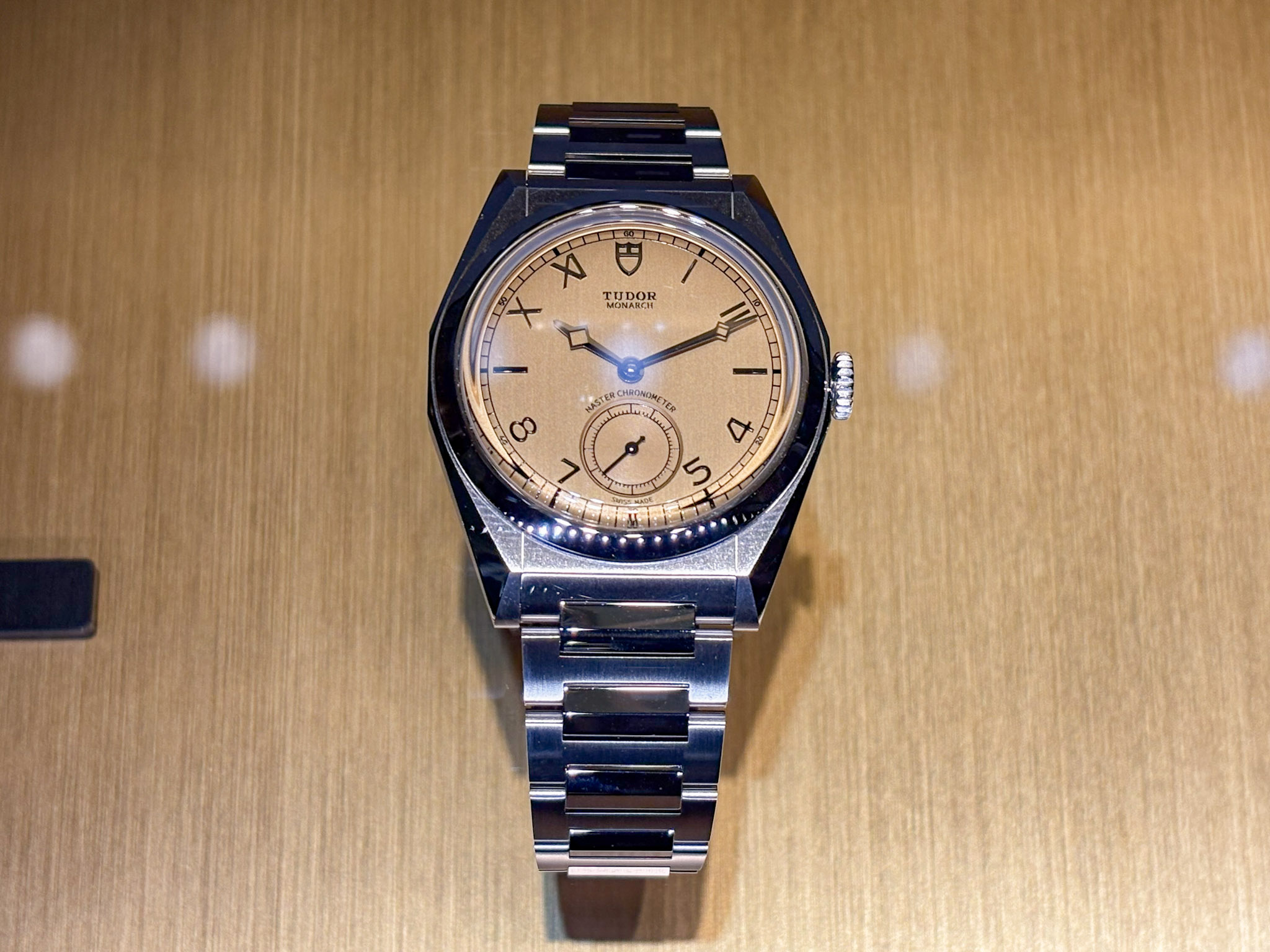 モナーク｜Ref.M2639w1a0u-0001