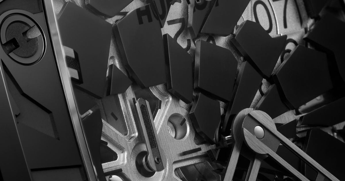 スピリット オブ ビッグ・バンインパクト オールブラックのセラミック素材のアップ