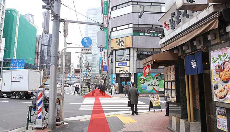 JR新橋から道順３