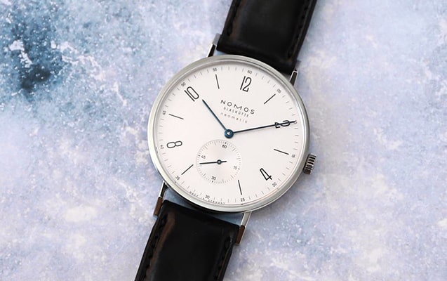 ノモス タンジェント の中古・新品腕時計| 高級ブランド時計の販売