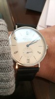 ノモス タンジェント デイト TN1B1W2L(130) の購入レビュー（評価・評判・口コミ）【nomosファン様】