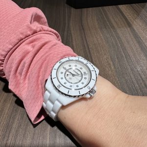 シャネル J12 H5704をご成約いただきました！