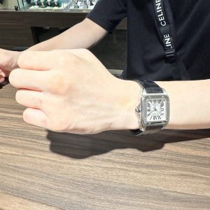 オメガ スピードマスター ムーンウォッチ キャリバー321 311.30.40.30.01.001 をご成約いただきました！