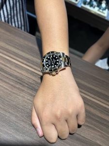 ロレックス サブマリーナ デイト 116613LN ブラック ランダム番をご成約いただきました！