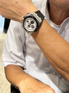 今回オーデマピゲ ロイヤルオーク オフショア クロノグラフ 26400SO.OO.A002CA.01 をご成約いただきました”！！