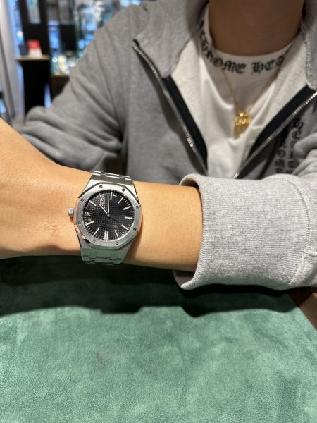 今回リピーターのお客様よりオーデマピゲ ロイヤルオーク オートマティック 15510ST.OO.1320ST.07をご成約いただきました！！