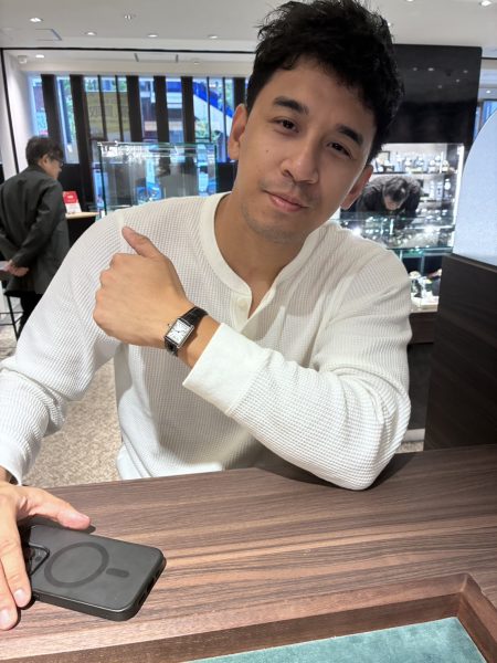 今回海外のお客様よりカルティエ タンク マスト SM WSTA0042をご成約いただきました！！