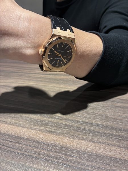 今回オーデマピゲ ロイヤルオーク 15400OR.OO.D002CR.01をご成約いただきました！！