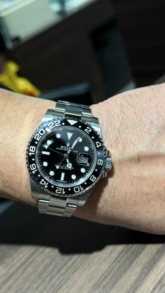 ロレックスサブマリーナRef.124060をご購入いただきました！