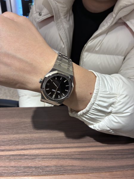 今回オーデマピゲ ロイヤルオーク オートマティック 15500ST.OO.1220ST.03をご成約いただきました！！