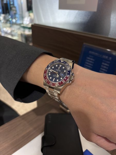 今回ロレックス GMTマスターII 126719BLRO ブルーをご成約いただきました！！
