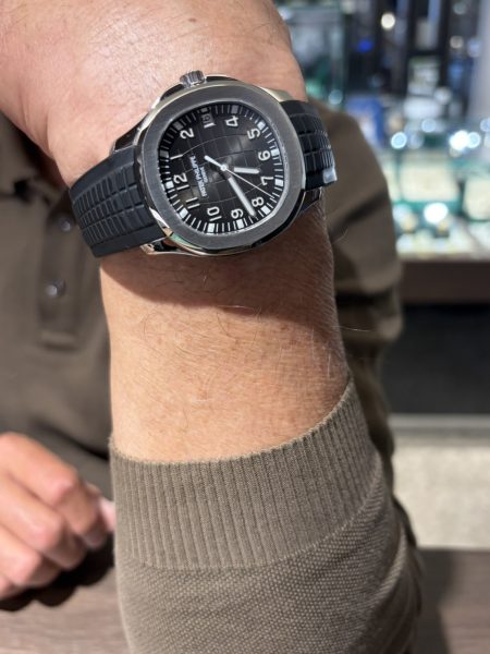 今回パテックフィリップ アクアノート 5167A-001をご成約いただきました！！