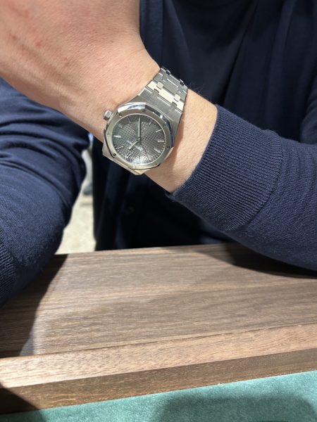 今回オーデマピゲ ロイヤルオーク オートマティック 15500ST.OO.1220ST.02をご成約いただきました！！